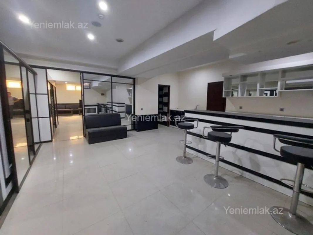 Satılır 6 otaqlı obyekt 258 m²
