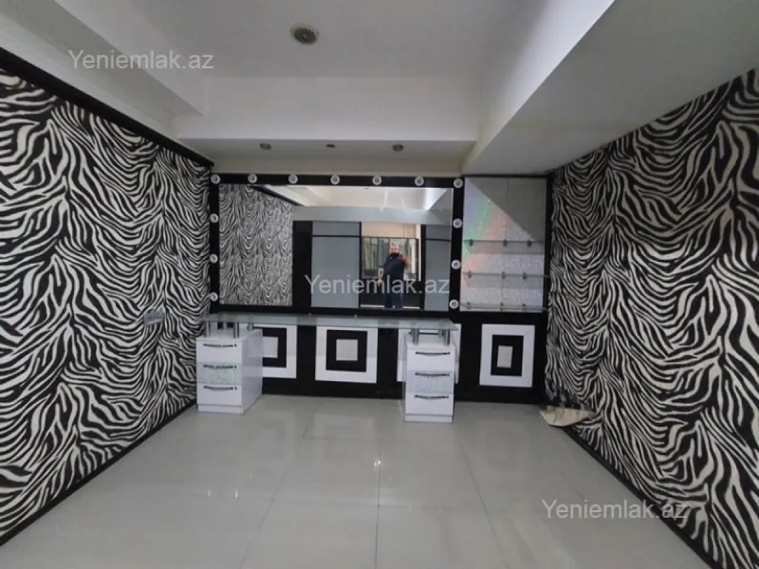 Satılır 6 otaqlı obyekt 258 m²