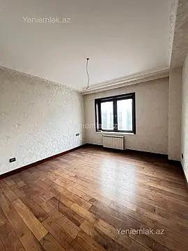Satılır 5 otaqlı yeni tikili 200 m²