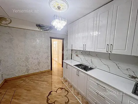 Satılır 2 otaqlı köhnə tikili 70 m²