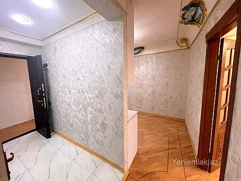 Satılır 2 otaqlı köhnə tikili 70 m²