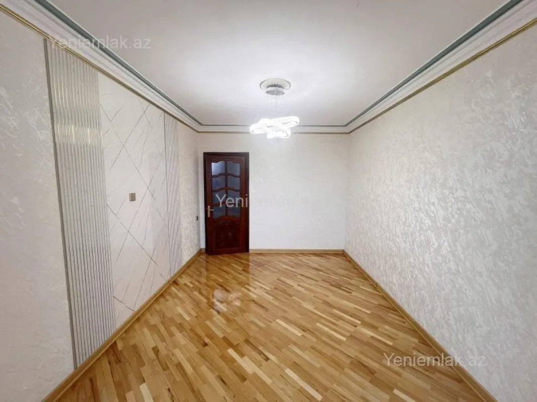 Satılır 2 otaqlı köhnə tikili 70 m²