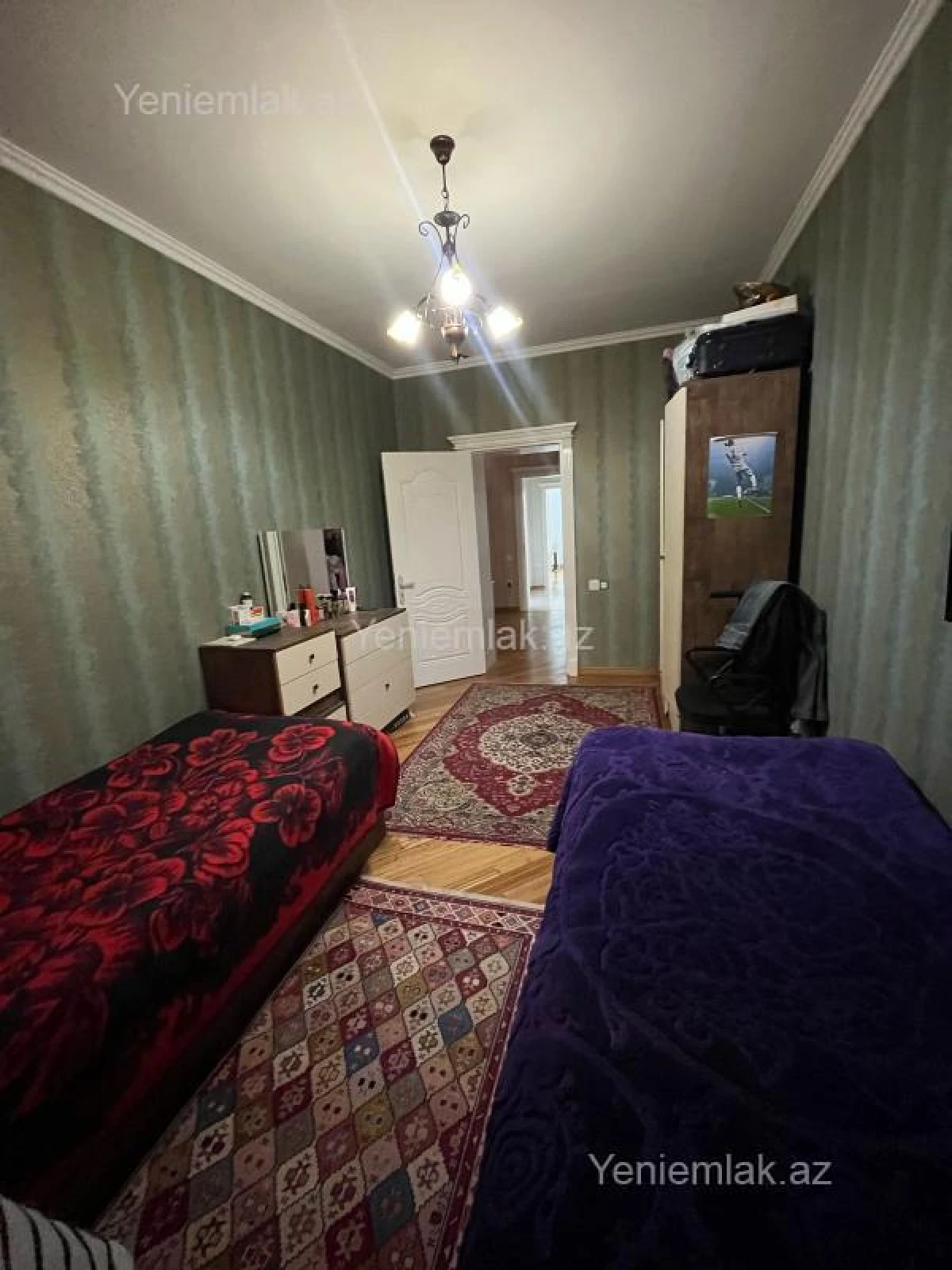 Satılır 4 otaqlı həyət evi 200 m²