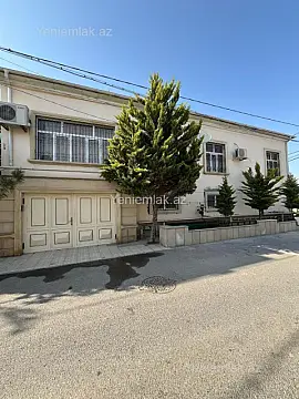 Satılır 4 otaqlı həyət evi 200 m²