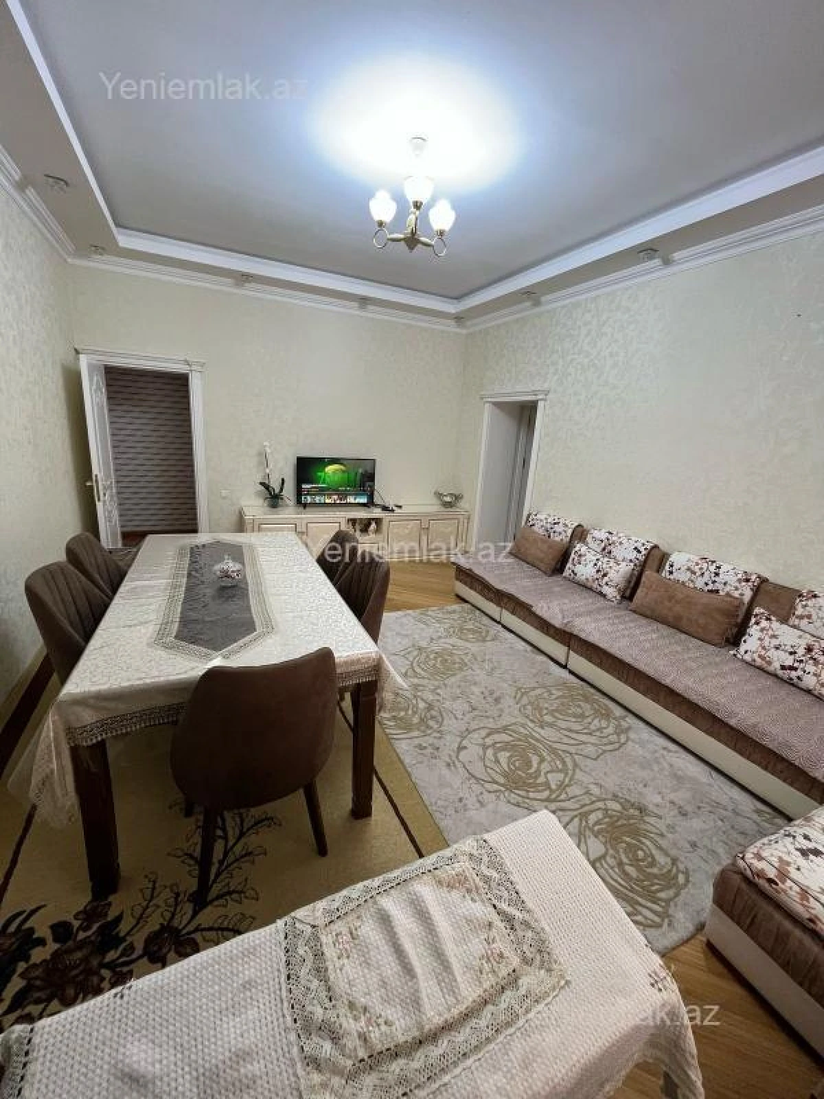 Satılır 4 otaqlı həyət evi 200 m²