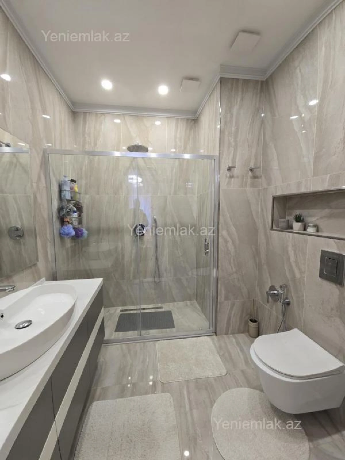 Satılır 4 otaqlı yeni tikili 180 m²