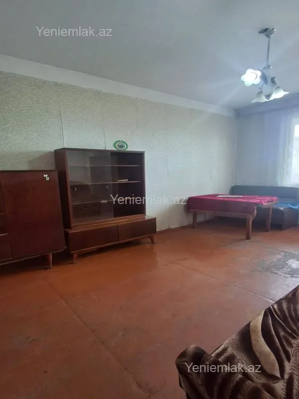 Satılır 1 otaqlı köhnə tikili 40 m²