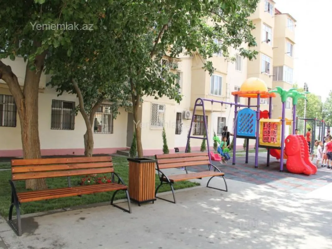 Satılır 1 otaqlı köhnə tikili 40 m²