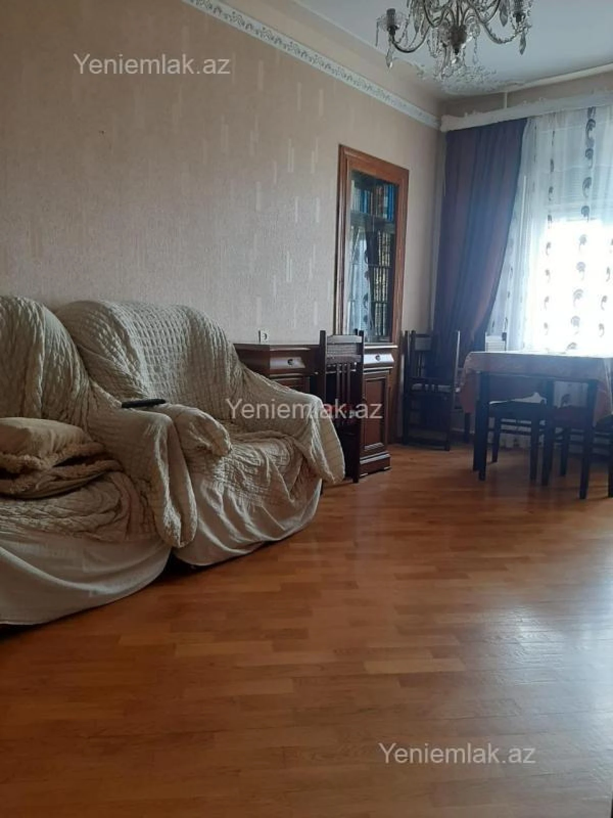 Satılır 3 otaqlı köhnə tikili 80 m²