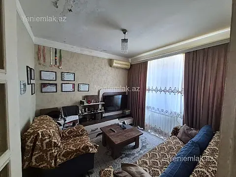 Satılır 2 otaqlı köhnə tikili 40 m²