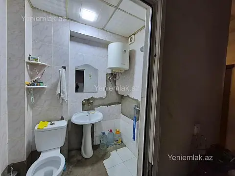 Satılır 2 otaqlı köhnə tikili 40 m²