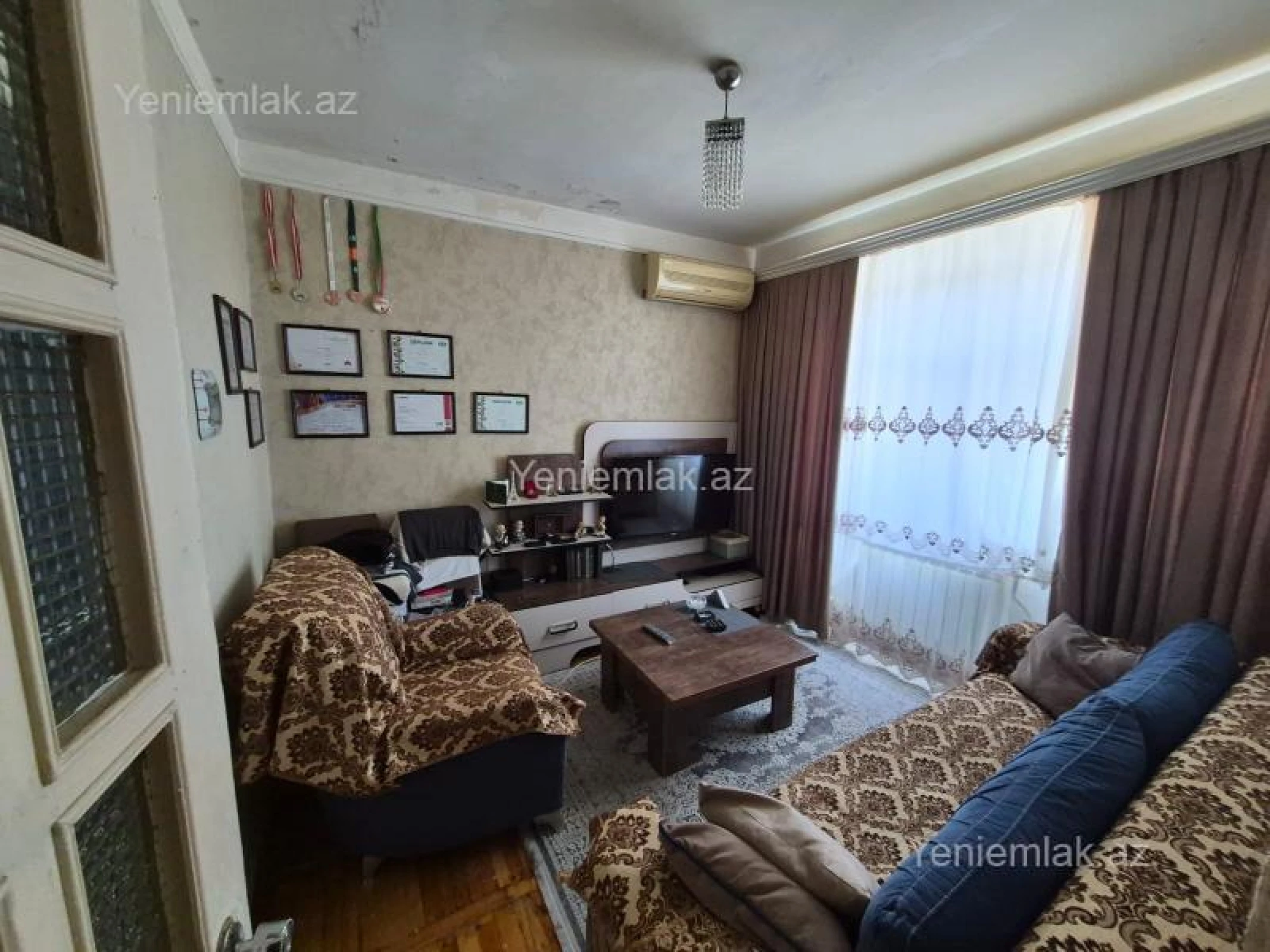 Satılır 2 otaqlı köhnə tikili 40 m²