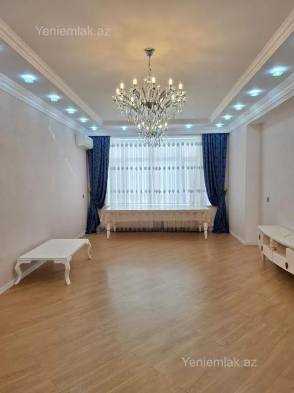 Satılır 3 otaqlı yeni tikili 137.5 m²
