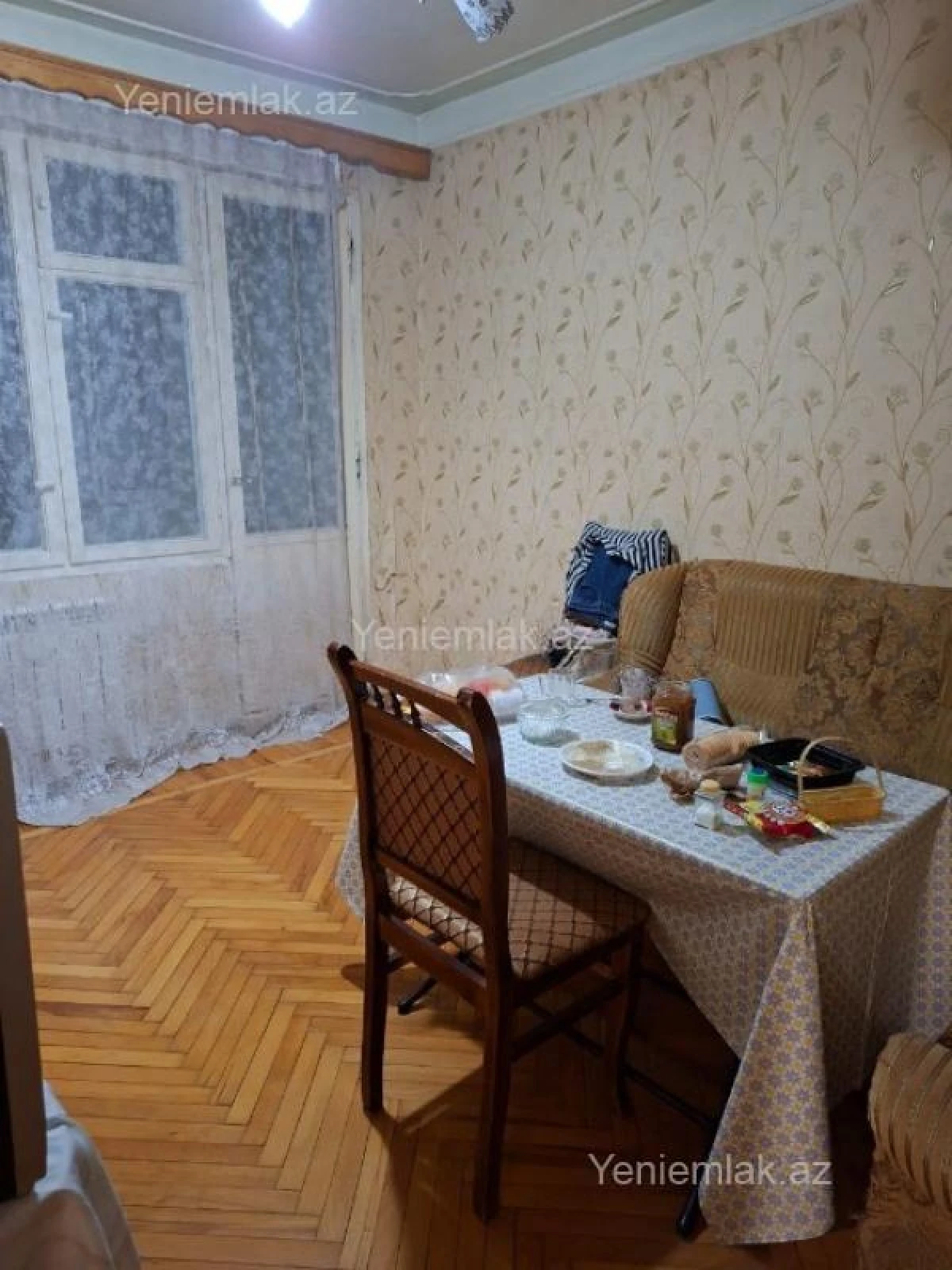 Satılır 2 otaqlı köhnə tikili 55 m²