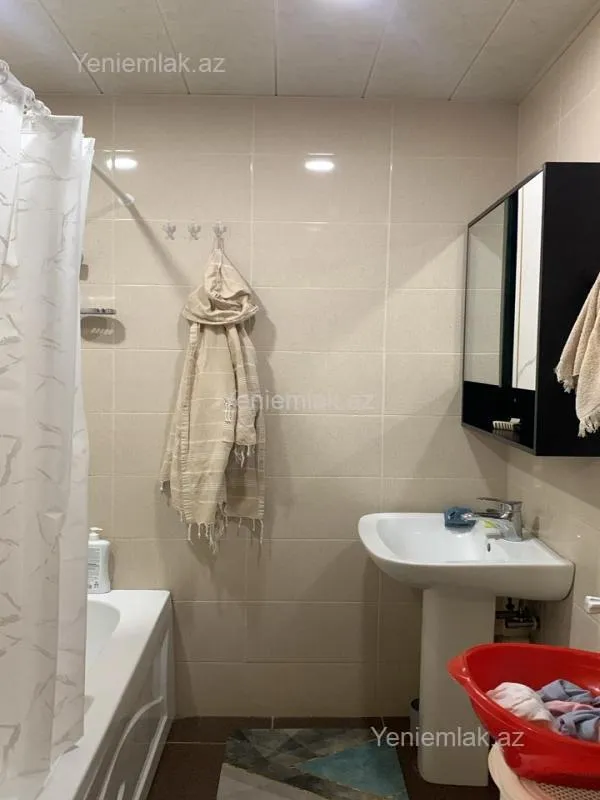 Satılır 4 otaqlı yeni tikili 111 m²