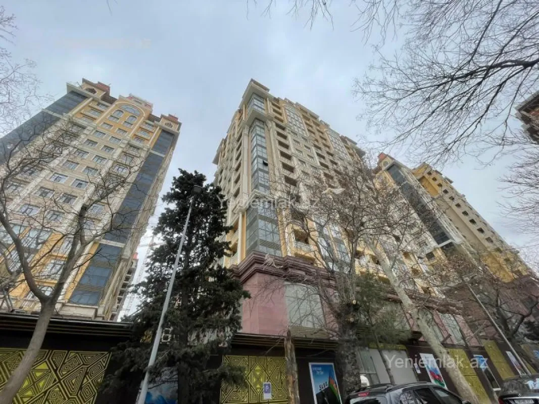 Satılır 6 otaqlı yeni tikili 376.8 m²