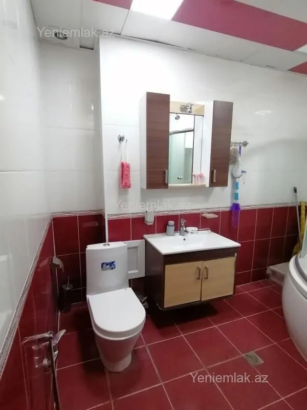 Satılır 3 otaqlı yeni tikili 143 m²