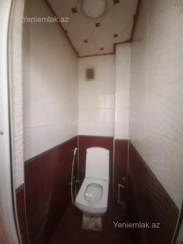 Satılır 4 otaqlı köhnə tikili 85 m²