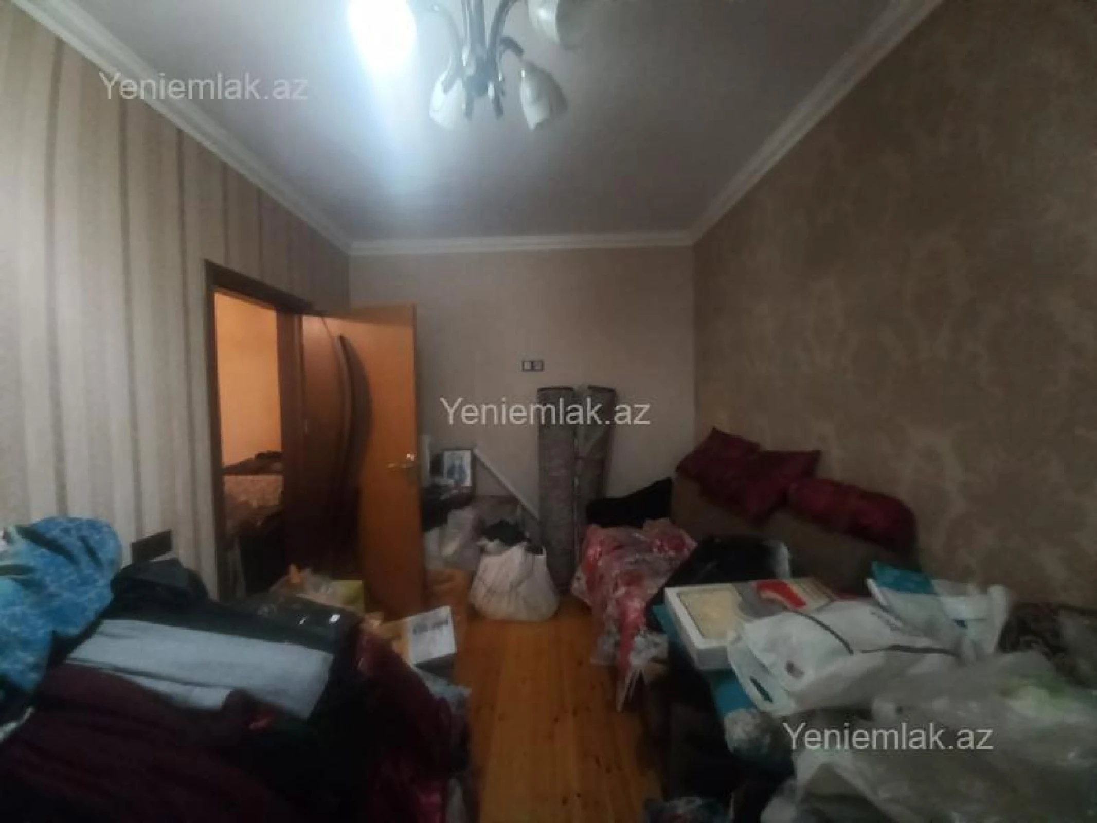 Satılır 4 otaqlı köhnə tikili 85 m²