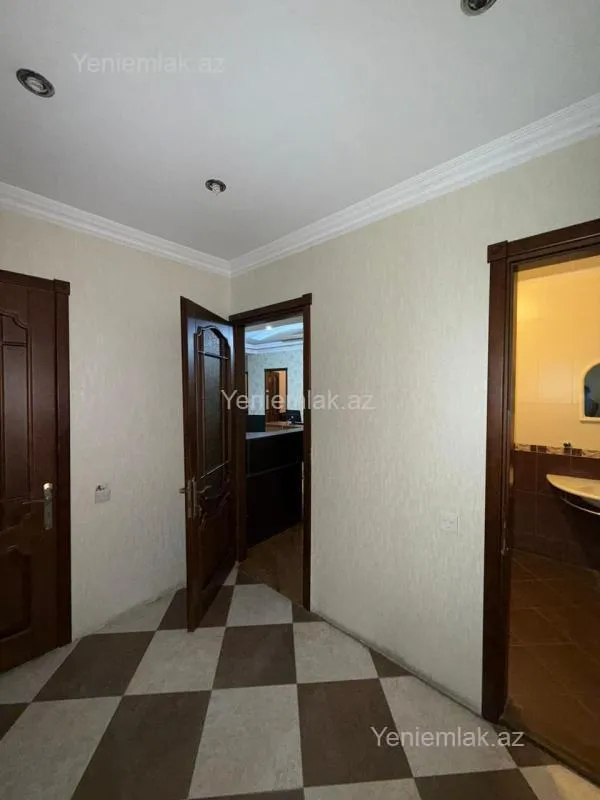Satılır 3 otaqlı yeni tikili 126 m²