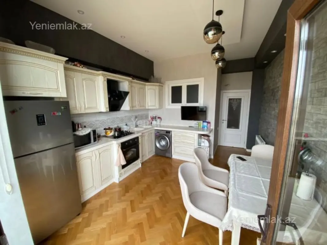 Satılır 2 otaqlı yeni tikili 97 m²