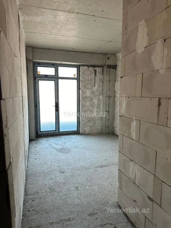 Satılır 3 otaqlı yeni tikili 115 m²