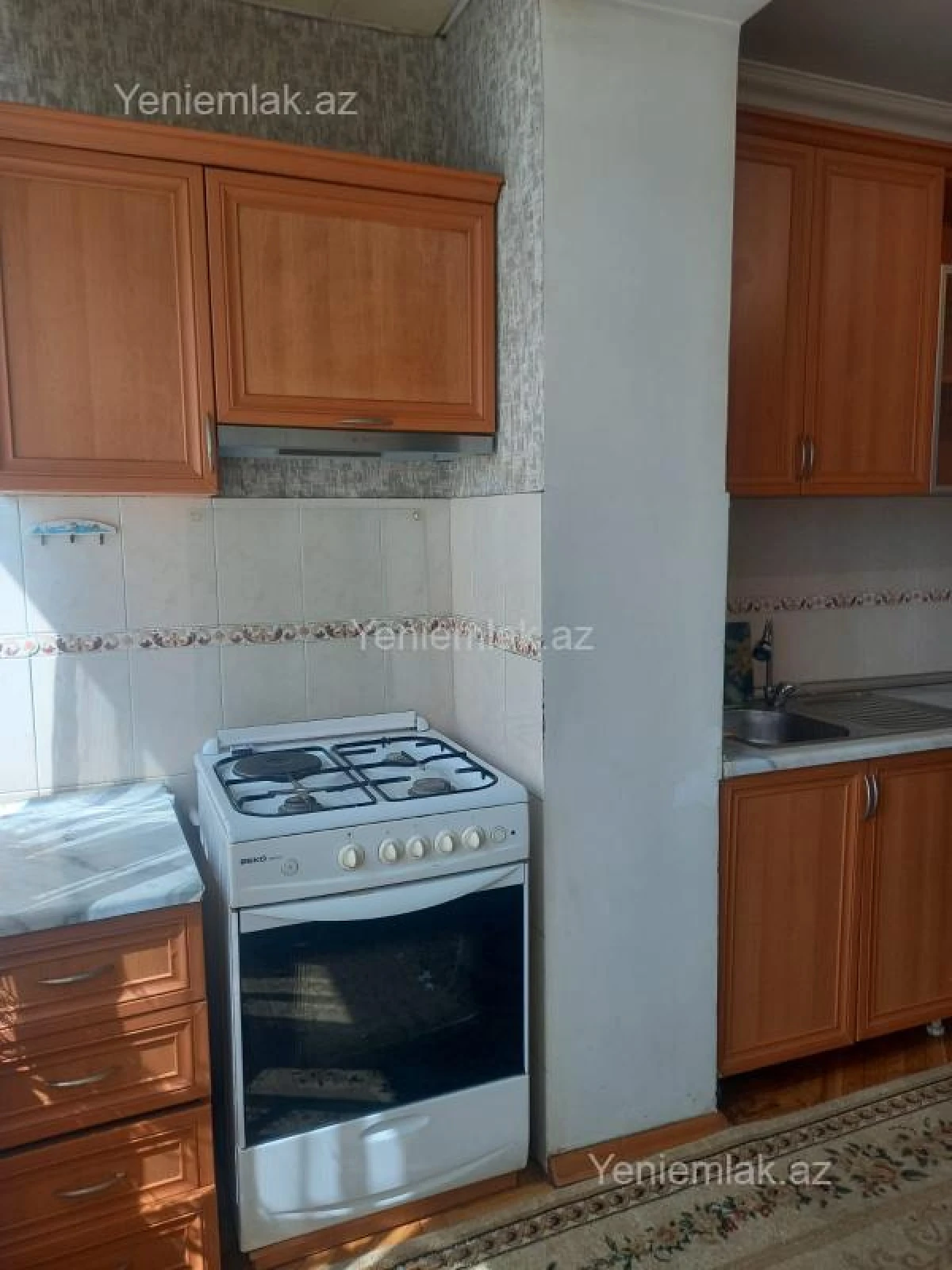 Satılır 3 otaqlı köhnə tikili 85 m²