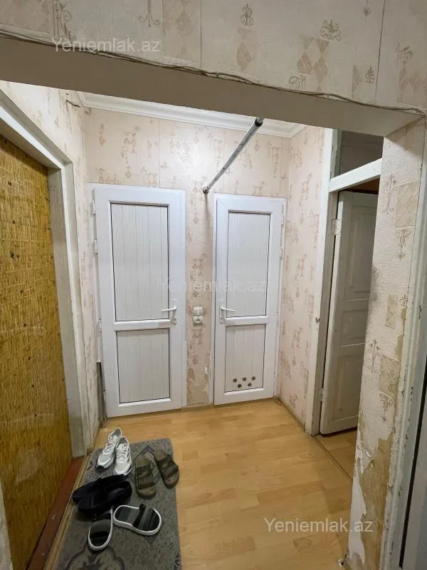 Satılır 2 otaqlı köhnə tikili 60 m²
