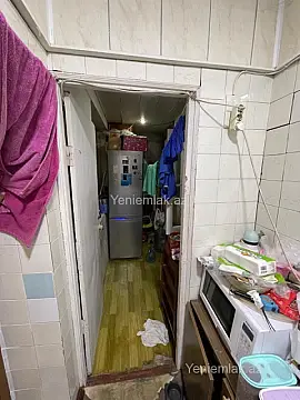 Satılır 2 otaqlı köhnə tikili 60 m²