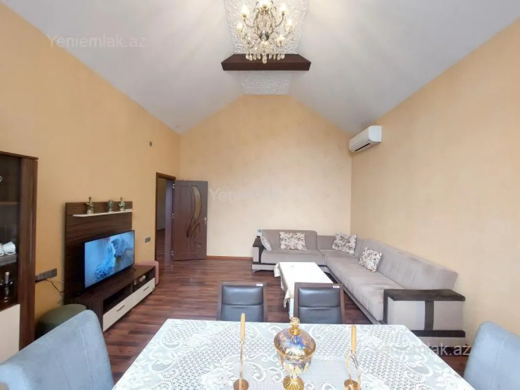 Satılır 3 otaqlı həyət evi 150 m²