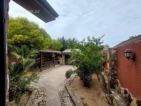 Satılır 3 otaqlı həyət evi 150 m²