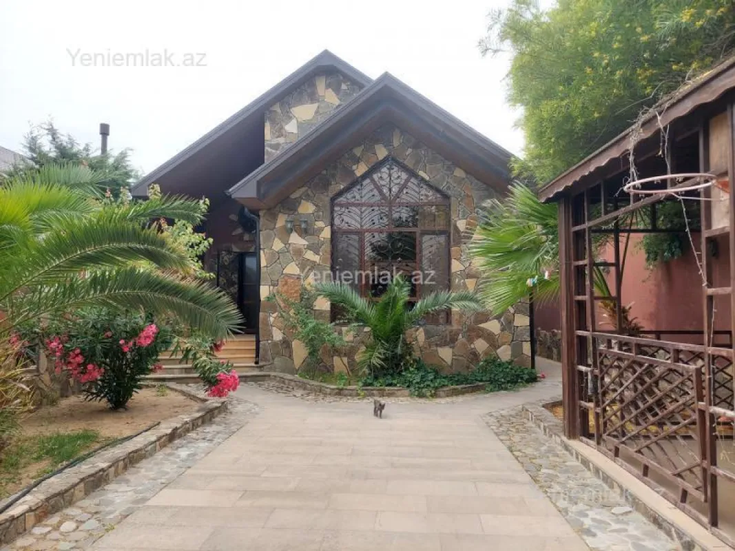 Satılır 3 otaqlı həyət evi 150 m²