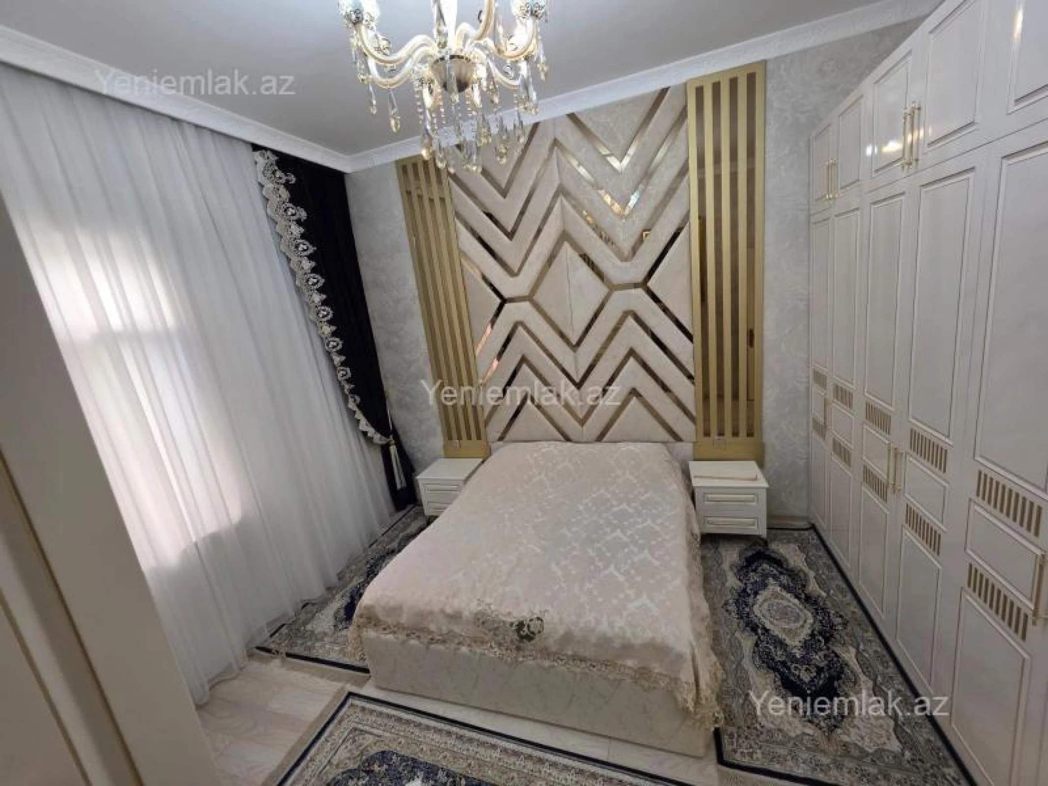 Satılır 4 otaqlı həyət evi 200 m²