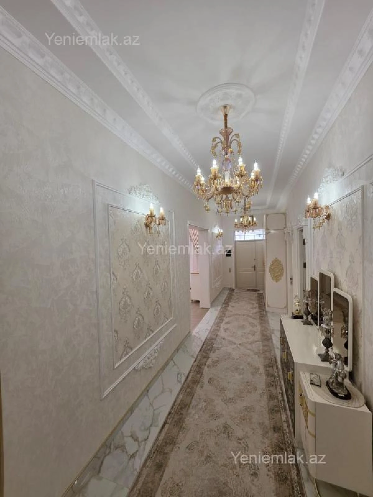 Satılır 4 otaqlı həyət evi 200 m²