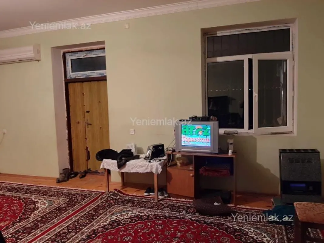 Satılır 4 otaqlı yeni tikili 150 m²
