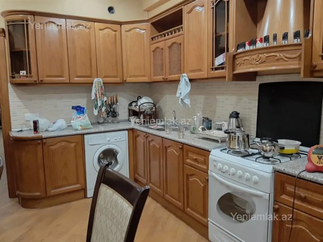 Satılır 4 otaqlı yeni tikili 150 m²