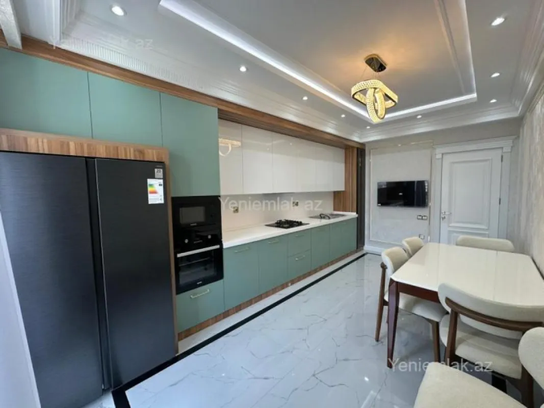 Satılır 4 otaqlı yeni tikili 174 m²