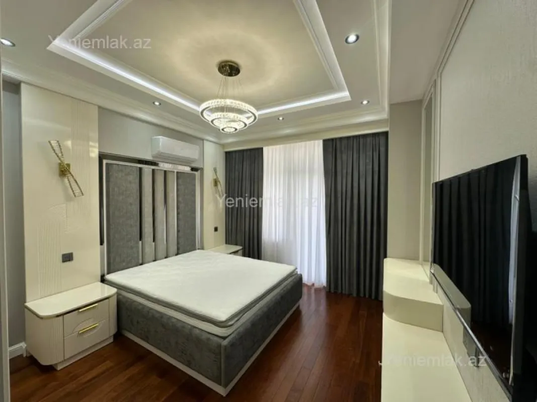 Satılır 4 otaqlı yeni tikili 174 m²