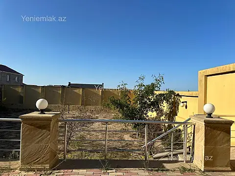 Satılır 7 otaqlı həyət evi 330 m²