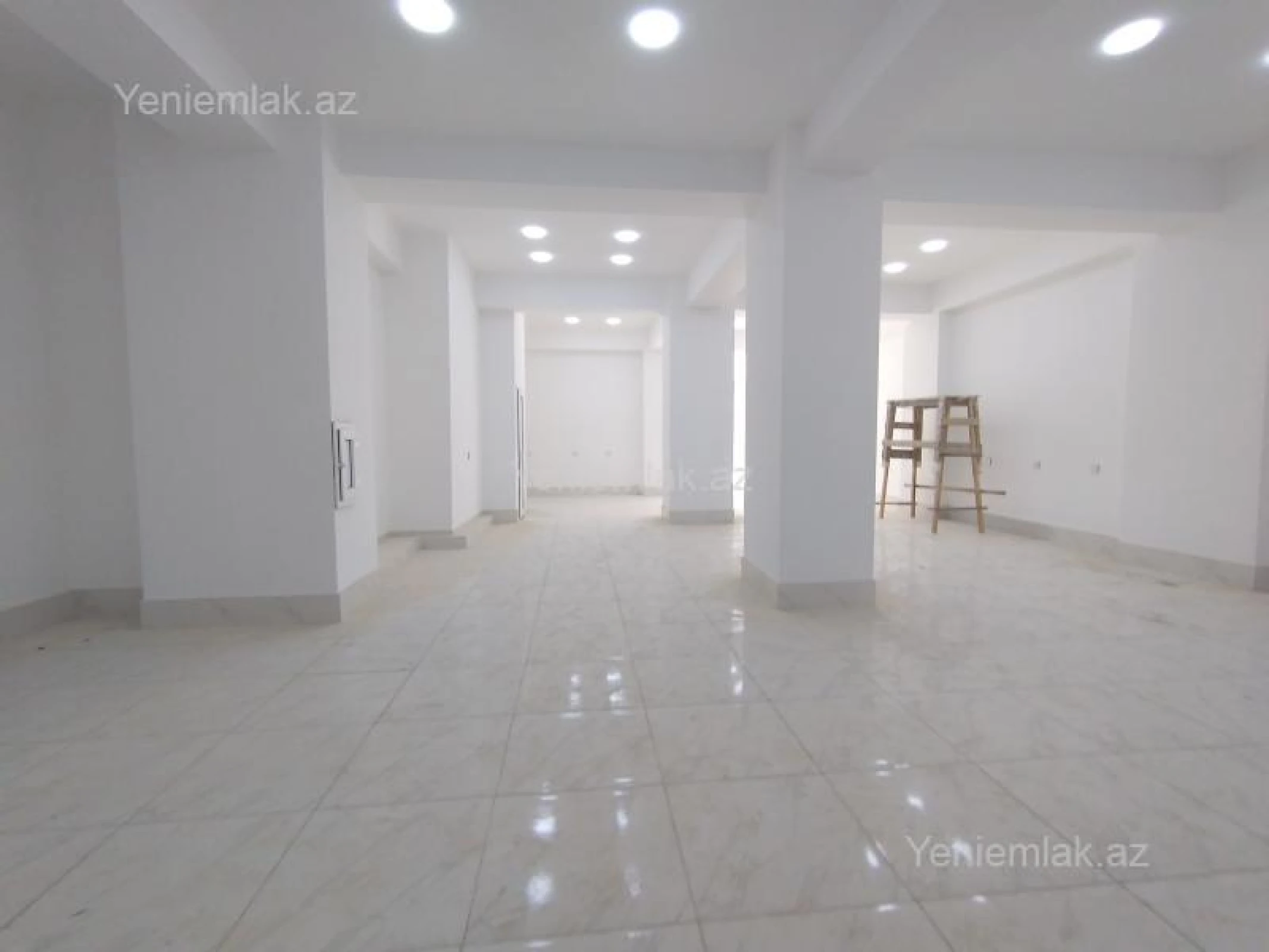 Kirayə verilir 2 otaqlı obyekt 140 m²