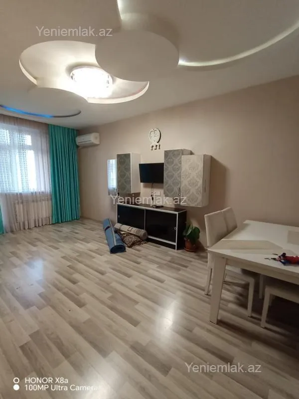 Satılır 2 otaqlı yeni tikili 60 m²