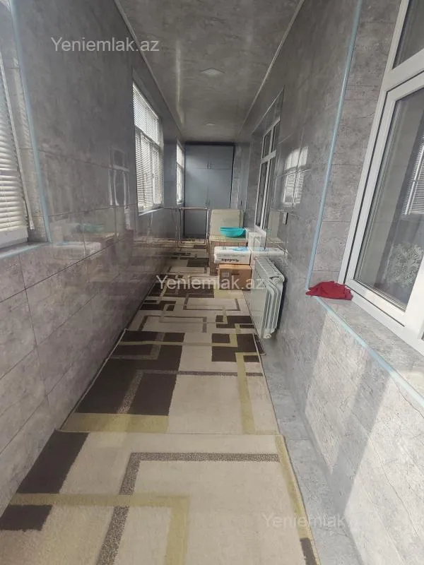 Satılır 4 otaqlı köhnə tikili 130 m²
