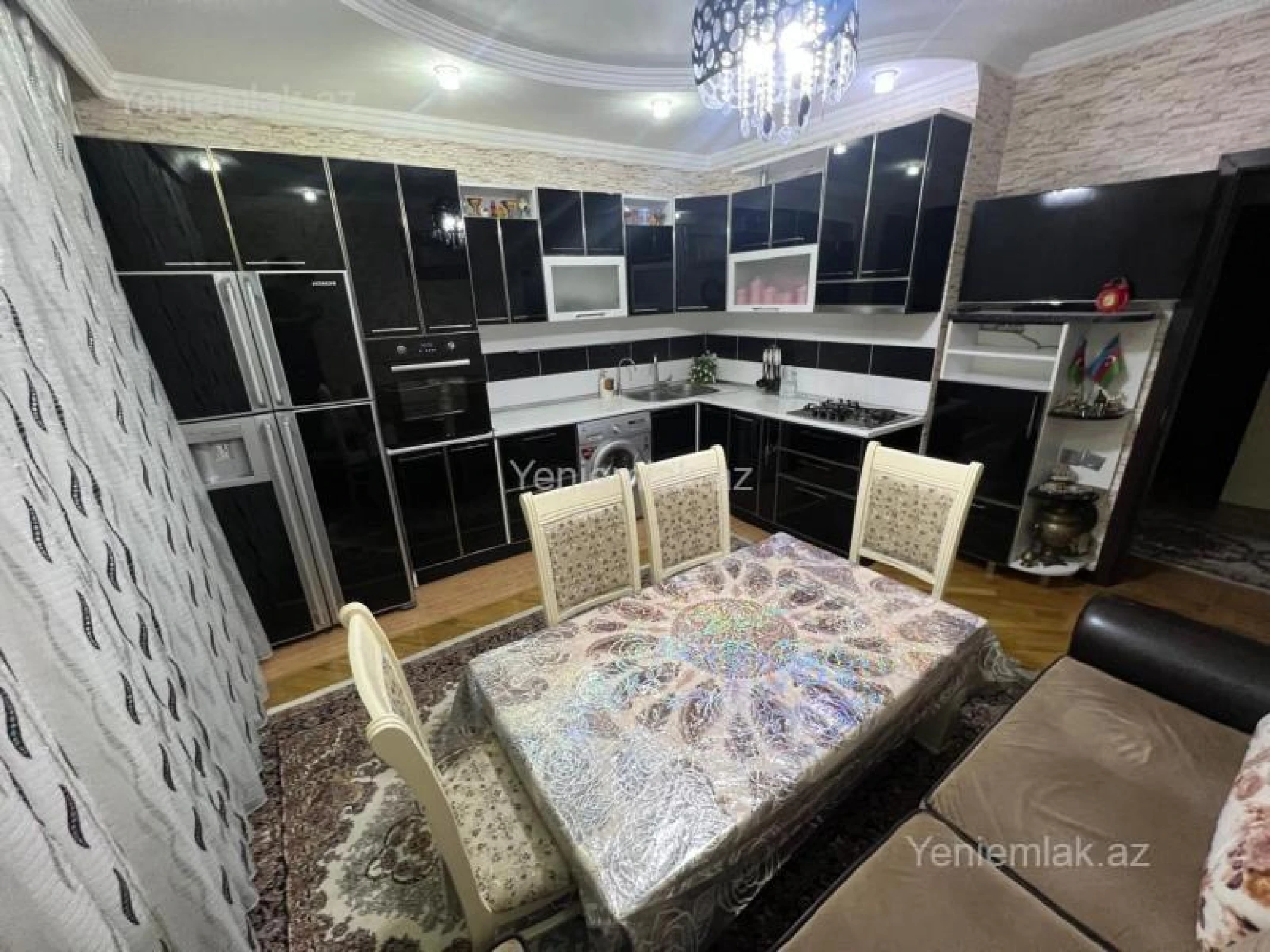 Satılır 3 otaqlı yeni tikili 100 m²