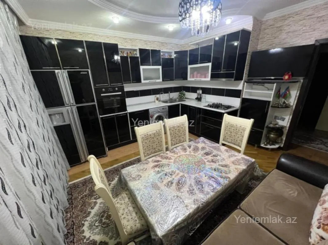 Satılır 3 otaqlı yeni tikili 100 m²