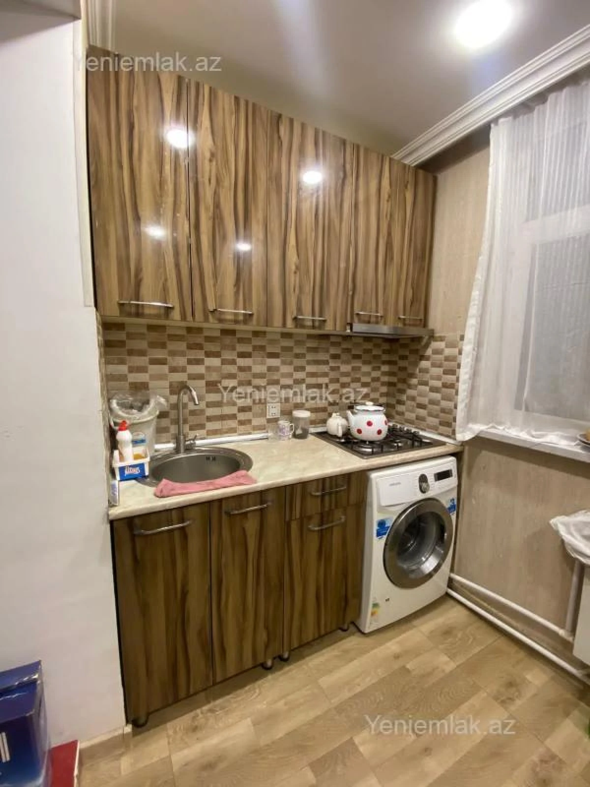 Satılır 3 otaqlı köhnə tikili 55 m²