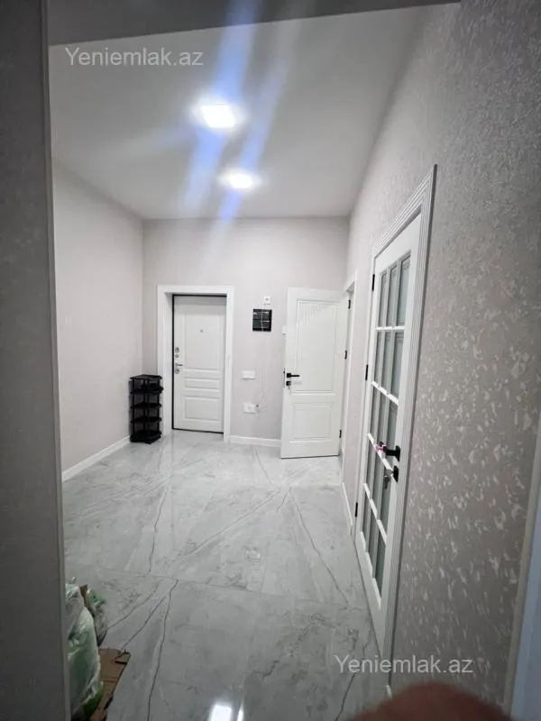Satılır 2 otaqlı yeni tikili 70 m²