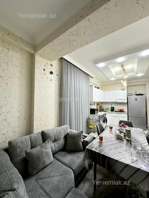 Satılır 3 otaqlı yeni tikili 100 m²