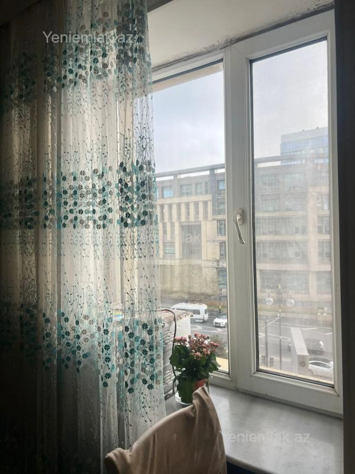 Satılır 1 otaqlı köhnə tikili 30 m²