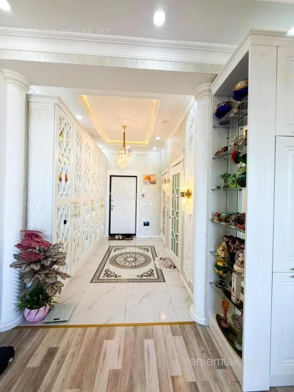 Satılır 3 otaqlı yeni tikili 95 m²