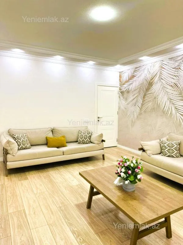 Satılır 2 otaqlı yeni tikili 75 m²